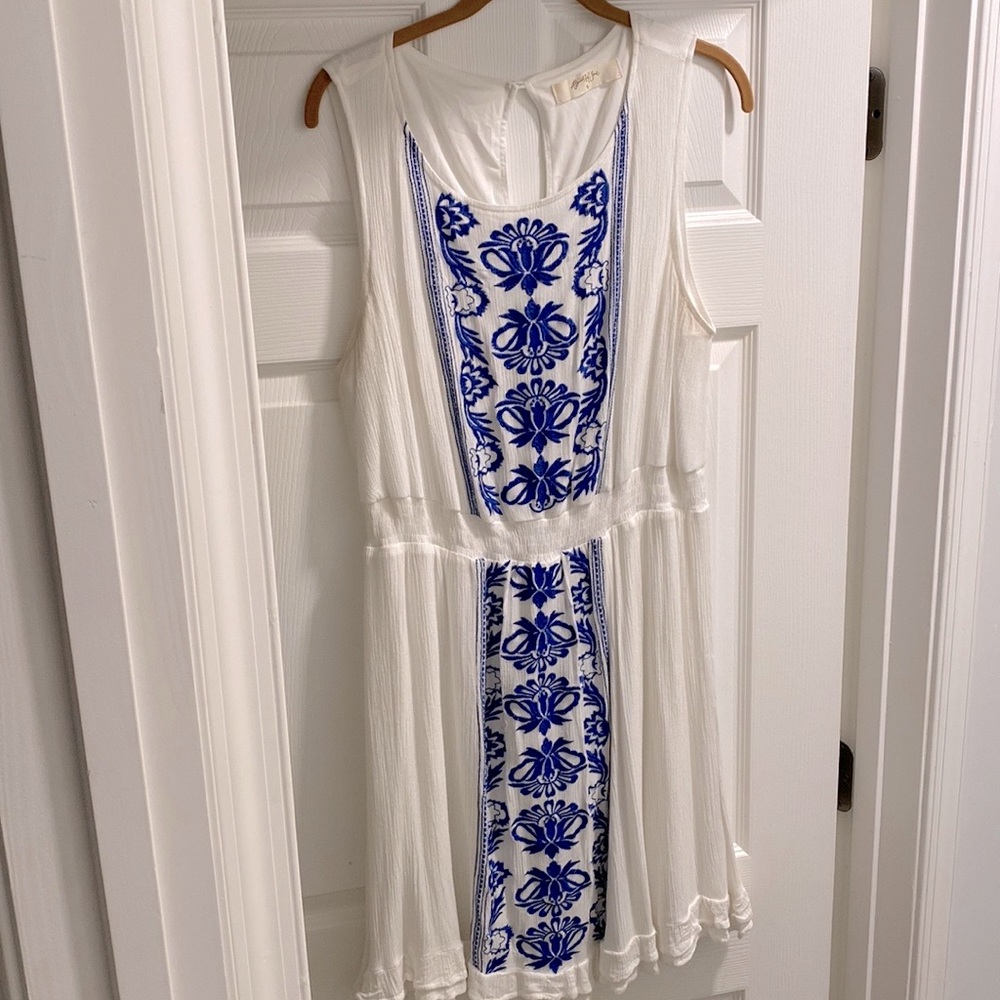Altar’d State A Beautiful Soul 16/18 (sizeB) embroidered dress sleeveless